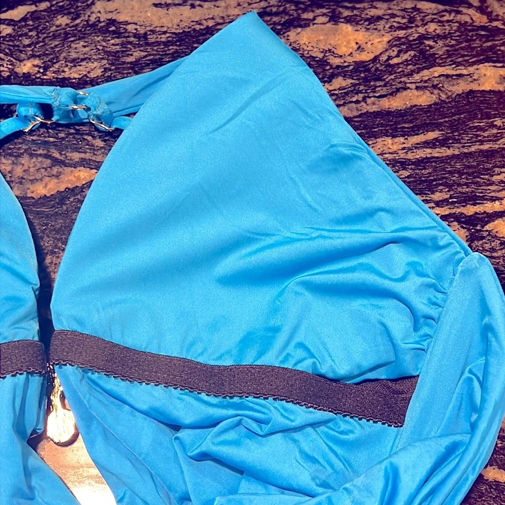 Trina Turk Monaco Solid Plunge One Piece - Picture 13 of 16